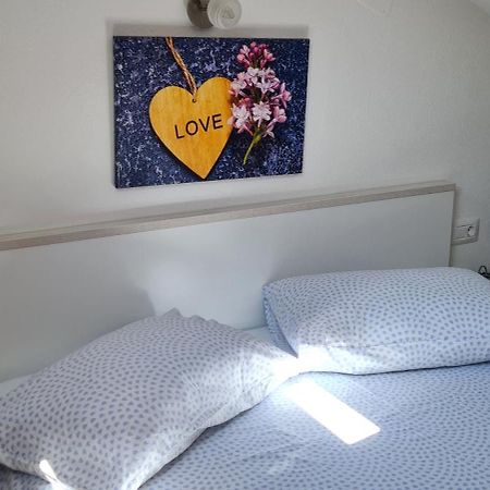 Studio Apartman Loreta Cres Luaran gambar