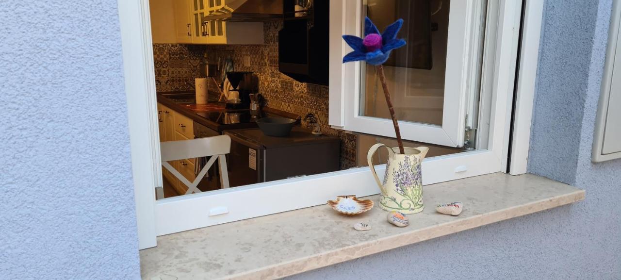 Studio Apartman Loreta Cres Luaran gambar